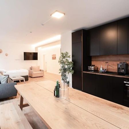 Hamburg Gem For 12 Apartment Exterior photo